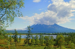 Photo: Yu. Kalinin " Kronotsky Volcano''