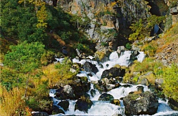 Photo: V. Lazarev "Cascade waterfall of the Shumnaya river".
