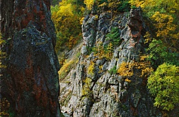 Photo: V. Lazarev "the Geysernaya River and Lower gate".