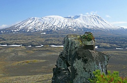 Photo: Y. Kalinin "Krasheninnikov Volcano".