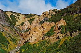Photo: V. Lazarev "Pumice cliffs".