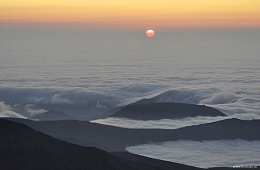 Sunset from Koshelevsky volcano. Photo: P. Shpilenok