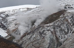 Thermal area at the Black rocks (Flounder springs). Photo: P. Shpilenok