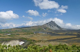Photo: Y. Kalinin "Krasheninnikov Volcano".